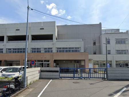 ���ӊ��@���w�Z 1300m �t�����s�����������w�Z