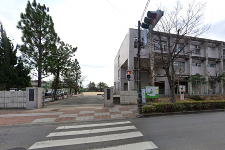 ���ӊ��@���w�Z 910m �t�����s�����Ǐ��w�Z