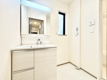 ���ʑ�E���ʏ��@�������̂�����K��Ԃł��B�����̐g�x�x���C�����ǂ����g�������܂��B 