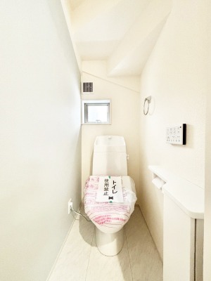 �g�C���@�g�C����1�K��2�K���ꂼ��ɔz�u����Ă��ĂƂĂ��֗��ł��B 