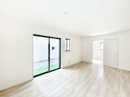 ���r���O�@�Ƒ��c���̎��Ԃ����������Ȃ��났�̃��r���O�_�C�j���O�B   