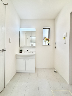 ���ʑ�E���ʏ��@�傫�����₷���O�ʋ��Ő�����������ʑ�́A�g�����Ȃ݃`�F�b�N�┧�̂������ɂ������߂ł��B 