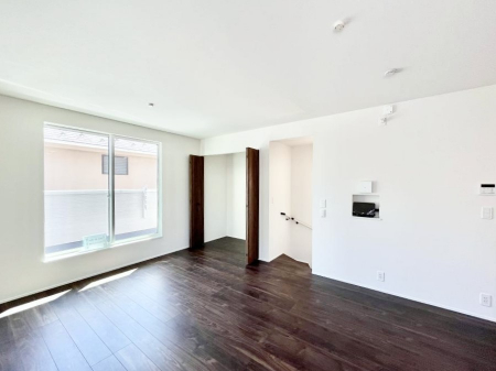 ���r���O�@��������̂����Q�K���r���O�̓v���C�x�[�g���������A���������ĕ�点�܂��I