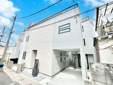 ���n�O�ώʐ^�@�������ꂽ�O�ρA�㎿�ȏZ��Ԃ��L���鎺���͉i�����S���ĉ߂�����Z���ł��B 