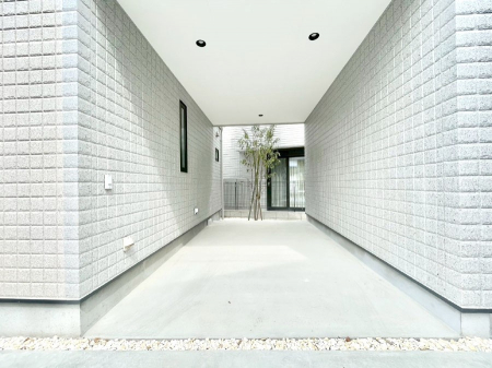 �@�����Ɍ������Ȃ����ԃX�y�[�X�B