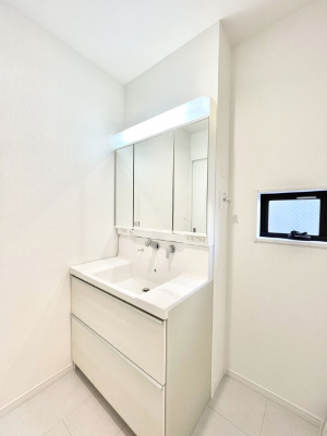 ���̑��@�������̂�����K��Ԃł��B�����̐g�x�x���C�����ǂ����g�������܂��B 