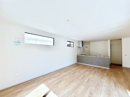 ���r���O�@�������������͋C�̂k�c�j�͉Ƒ��݂�Ȃ̉��K���