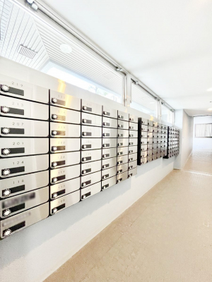 ���̑��@�����̕�炵�ɕ֗��I�X�փ|�X�g�Ȃǂ̐ݔ����[�����Ă��܂��B