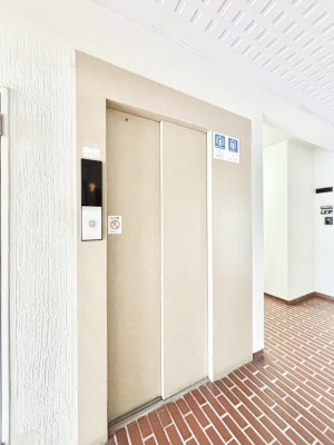 ���̑��@�G���x�[�^�[