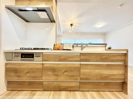 �L�b�`���@���������Ȃ���ł����Ƒ��Ƃ̉�b���y���߂�ΖʃL�b�`��