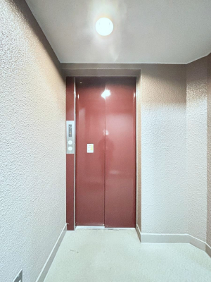 ���̑��@����̏�艺��ɕ֗��ȃG���x�[�^�[�I