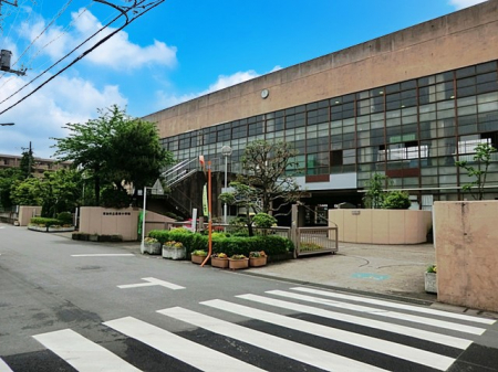 ���ӊ��@���w�Z 1280m �����s���V�c���w�Z