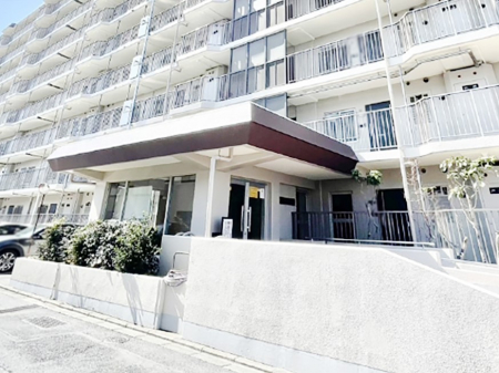 �G���g�����X�@�������������͋C�̃G���g�����X