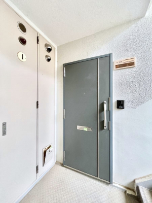 ���ց@�V���v���ŗ������������͋C�̌��֎���