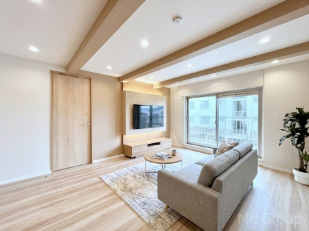 ���r���O�@�������������͋C�̂k�c�j�͉Ƒ��݂�Ȃ̉��K��ԁ@���Ƌ��CG�ł�