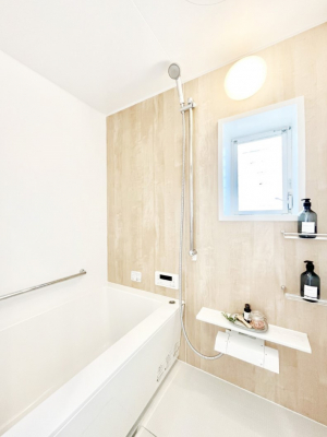 �����@1���̔�������Ă���閾�邭�������̂���o�X���[��  �@