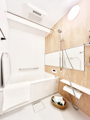 �����@����̔�������Ă���閾�邢�������̂���o�X���[��