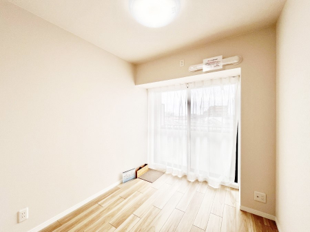 ���̑����ρ@�o���R�j�[���J�������v���X���Ă����m��