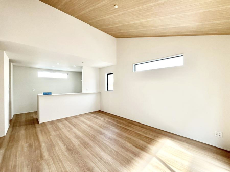 ���r���O�@�������������͋C�̂k�c�j�͉Ƒ��݂�Ȃ̉��K���  