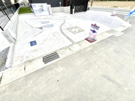 �@�����Ɍ������Ȃ����ԃX�y�[�X�B