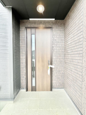 ���ց@��؂ȉƑ��A���q���o�}���錺�ցB