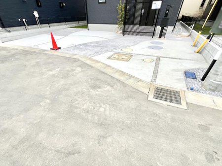 �@�����Ɍ������Ȃ����ԃX�y�[�X�B