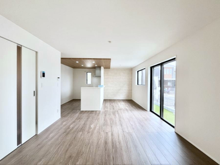 ���̑����ρ@�Ƒ������R�ƏW�܂�e���̃X�y�[�X�ɂȂ肻��