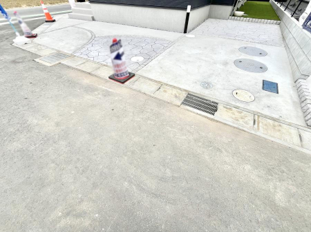 �@�����Ɍ������Ȃ����ԃX�y�[�X�B