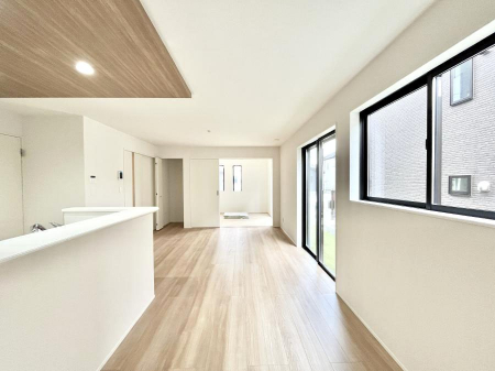 ���̑����ρ@�Ƒ������R�ƏW�܂�e���̃X�y�[�X�ɂȂ肻��