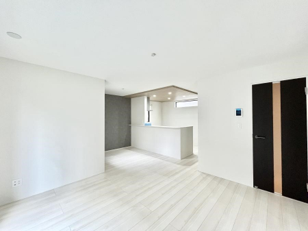 ���̑����ρ@�V���v���ȃf�U�C���Ȃ̂ŃC���e���A���l����̂��y���݂ł��ˁI