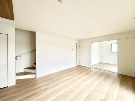 ���r���O�@���r���O�K�i���Ƒ��̏Ί�Ɖ�b���Ȃ��ł���܂�  