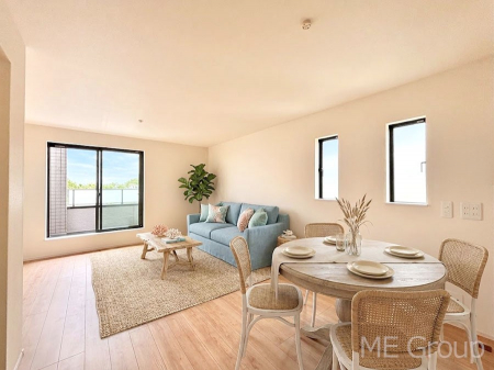 ���r���O�@�傫�ȑ����炽���Ղ�̗z���ƕ����������郊�r���O�@���Ƌ��CG�ł�  