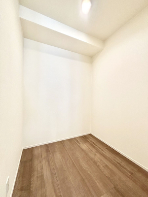 ���̑����ρ@�L�b�`���ɂ̓p���g���[�I�H�ނ̃X�g�b�N�͂������A���p�i�̎��[�Ȃǎg�����͂��낢��I