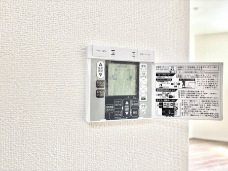 ���̑����ρ@���g�[�t���œ~���|�J�|�J�B���Ƒ��̌e���̃X�y�[�X�ɂȂ�܂��ˁB