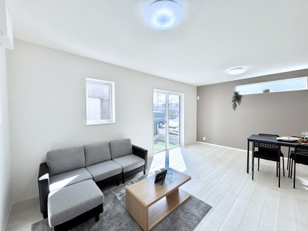 ���̑����ρ@�Ƒ������R�ƏW�܂�e���̃X�y�[�X�ɂȂ肻��