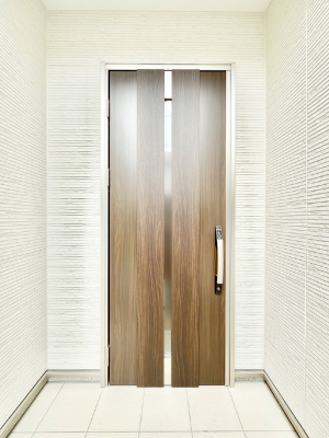 ���ց@���֑O�͉J���~���Ă��G��ɂ��������t��