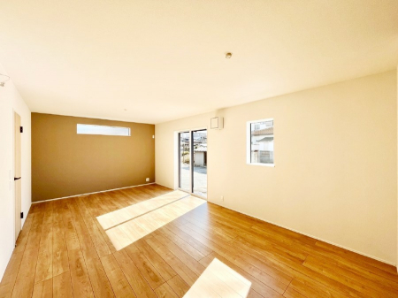 ���r���O�@�傫�ȑ����炽���Ղ�̗z���ƕ����������郊�r���O