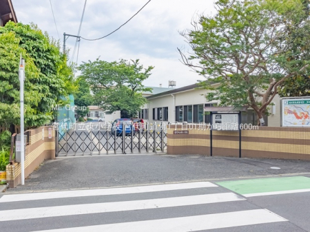 ���ӊ��@���w�Z 600m �{�㒬�������w�Z