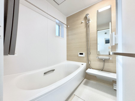 �����@����̔�����₷��؂ȃo�X�^�C���B�������Ƃ����C���y����Ŕ����Ƃ肽���ł��ˁI  