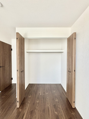 ���[�@�m���̃N���[�[�b�g�B���s��������̂Ō���̈ߗނ�����������܂�܂��B