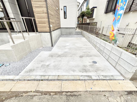 �@�����Ɍ������Ȃ����ԃX�y�[�X�B