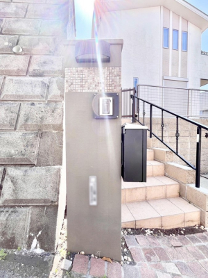 ���̑��@�G���g�����X�ɂȂ��ރf�U�C���̖和�B�|�X�g�ETV���j�^�[�t���C���^�[�t�H���t���I