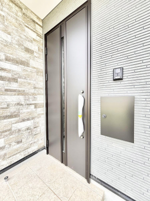 ���ց@��؂ȉƑ��A���q���o�}���錺�ցB