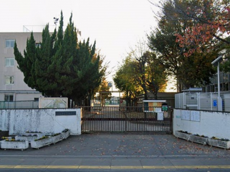 ���ӊ��@���w�Z 1900m �����s���V�h���w�Z