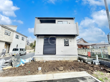 ���n�O�ώʐ^�@�������ꂽ�O�ρA�㎿�ȏZ��Ԃ��L���鎺���͉i�����S���ĉ߂�����Z���ł��B 