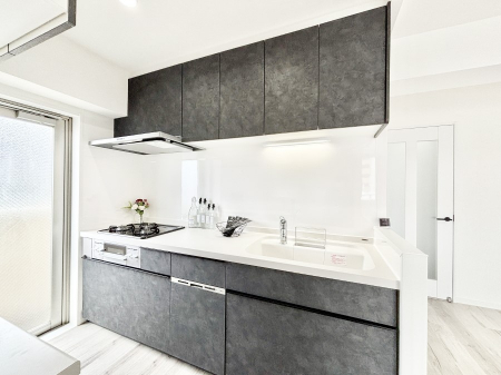 �L�b�`���@�������������I�ɁA�y�����I�V�X�e���L�b�`��