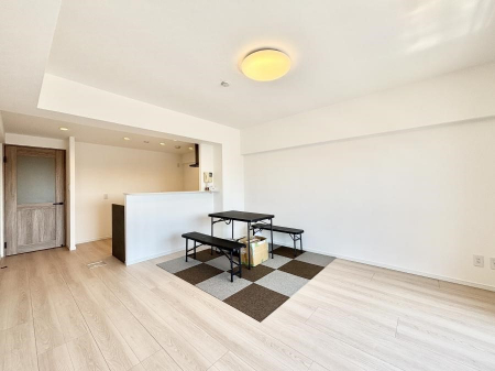 ���̑����ρ@�Ƒ������R�ƏW�܂�e���̃X�y�[�X�ɂȂ肻��