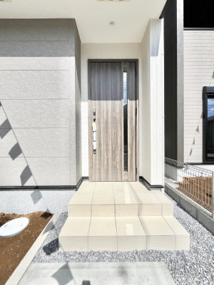 ���ց@��؂ȉƑ��A���q���o�}���錺�ցB