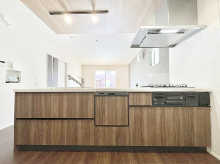 �L�b�`���@�������������I�ɁA�y�����I�V�X�e���L�b�`��  