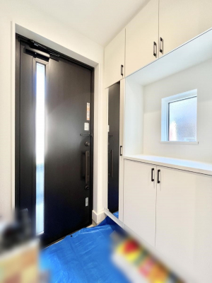 ���ց@�K���X�X���b�g�̓��������փh�A�������Ɍ���͂��Ă���܂�